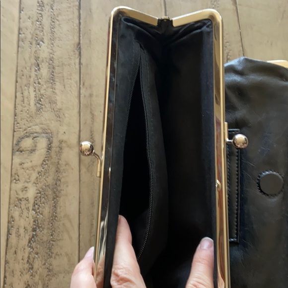 Wallets - Picture 9 of 11